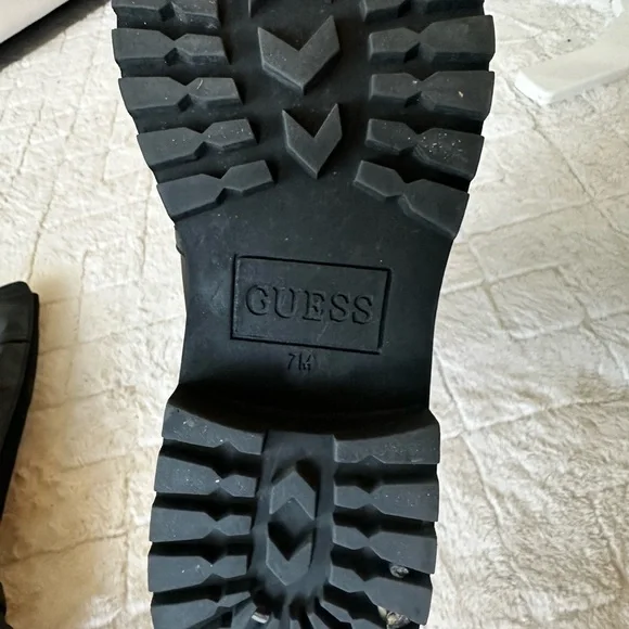 EUC Guess knee high black leather boots - Picture 7 of 7